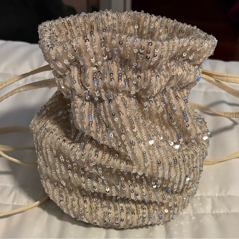 Elegant Sequin Drawstring Bag - Champagne color